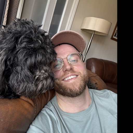 Profile image for pet sitter Lee