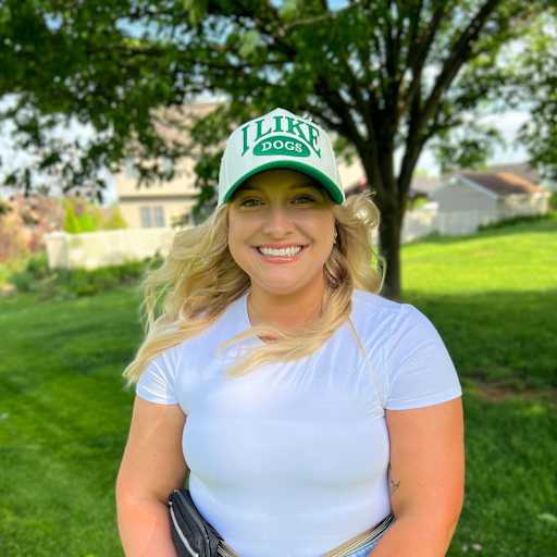 Profile image for pet sitter Kaitlyn