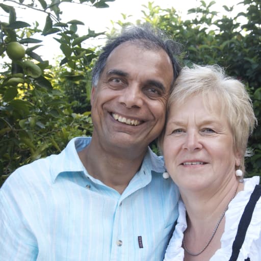 Profile image for pet sitters Helga & Inder