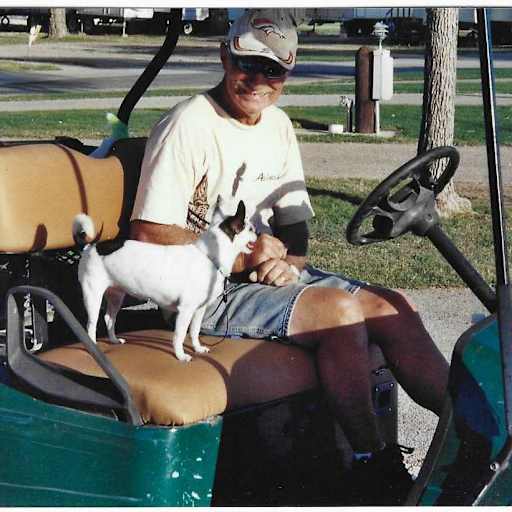 Profile image for pet sitters Jackie & Helton