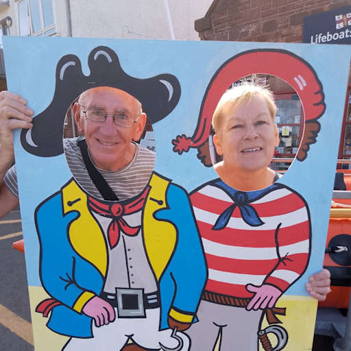 Profile image for pet sitters Lesley & Stephen 