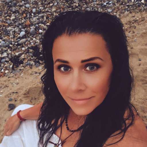 Profile image for pet sitter Ariel