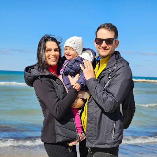 Profile image for pet sitters Alexandra Flavia & Petrica Vasile