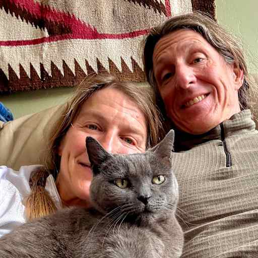 Profile image for pet sitters Cheryl & Daryl