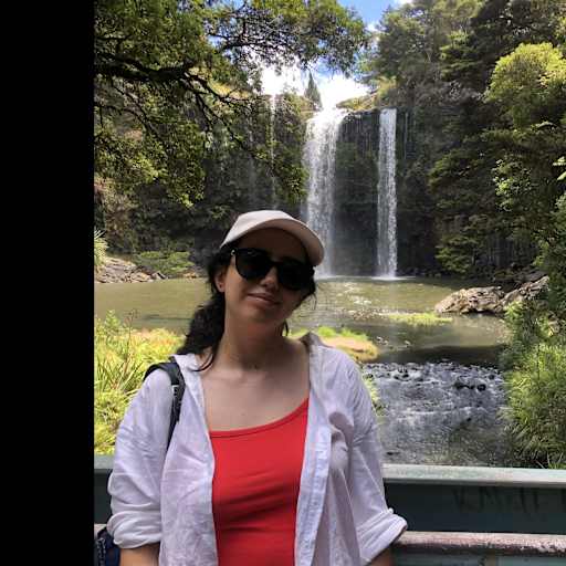 Profile image for pet sitter Merve