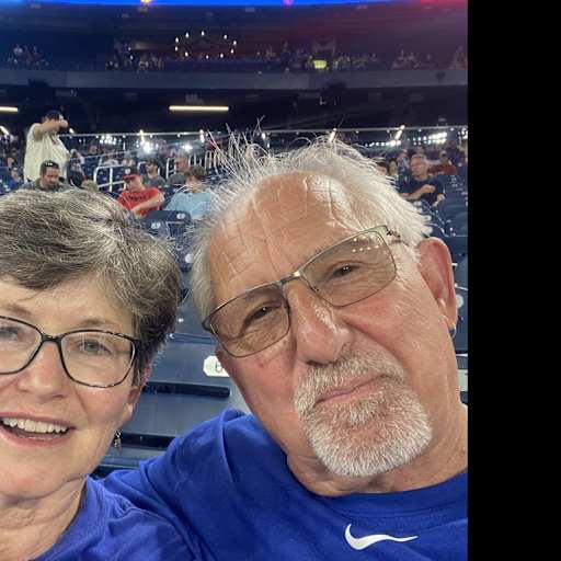 Profile image for pet sitters Nancy & Steven