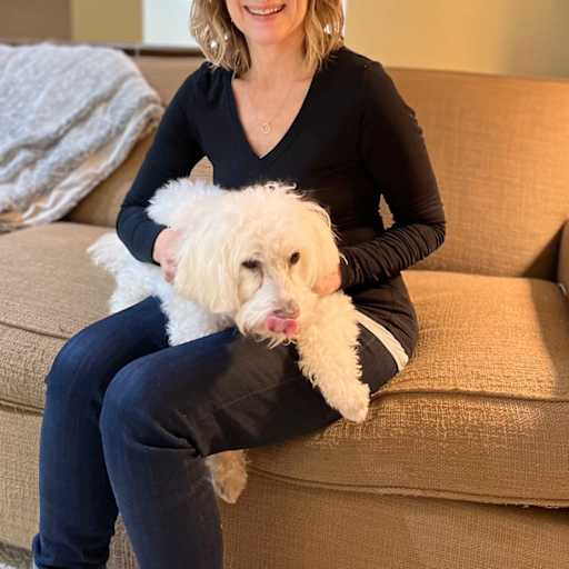 Profile image for pet sitter Claudia