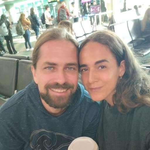 Profile image for pet sitters Tamara & Gidon