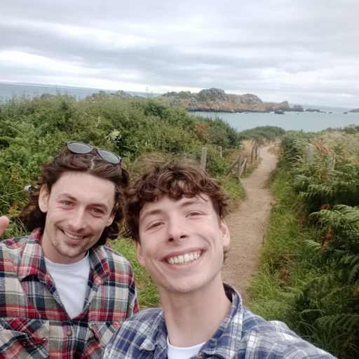 Profile image for pet sitters Vincent & Adrien