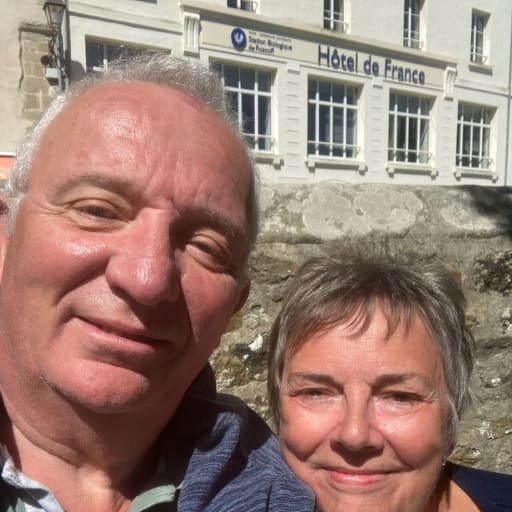 Profile image for pet sitters Sue & Ian