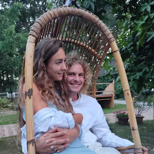 Profile image for pet sitters Lia & Serafin