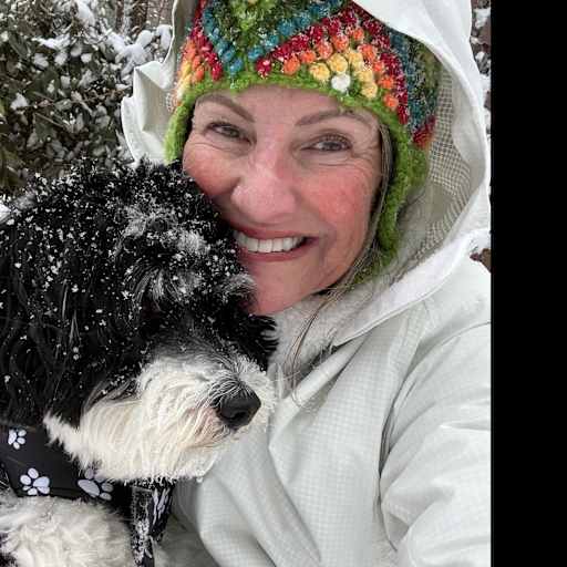 Profile image for pet sitter julie