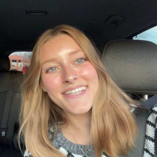 Profile image for pet sitter Alisen