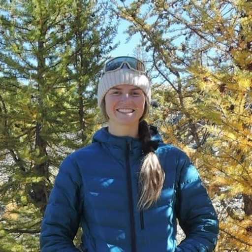 Profile image for pet sitter Laela