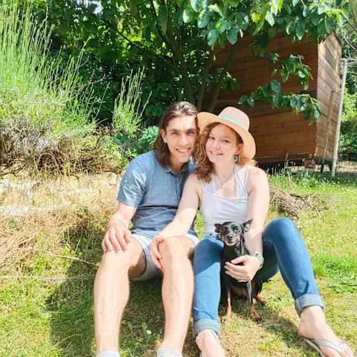 Profile image for pet sitters Etienne & Lucie 