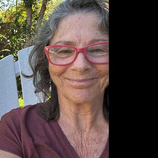Profile image for pet sitter Jenny
