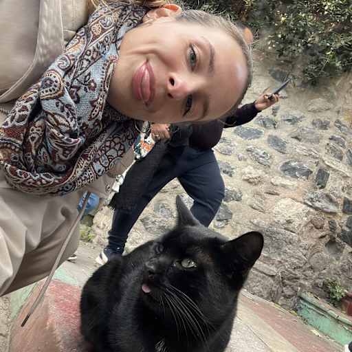 Profile image for pet sitters Alexandra & Sandro