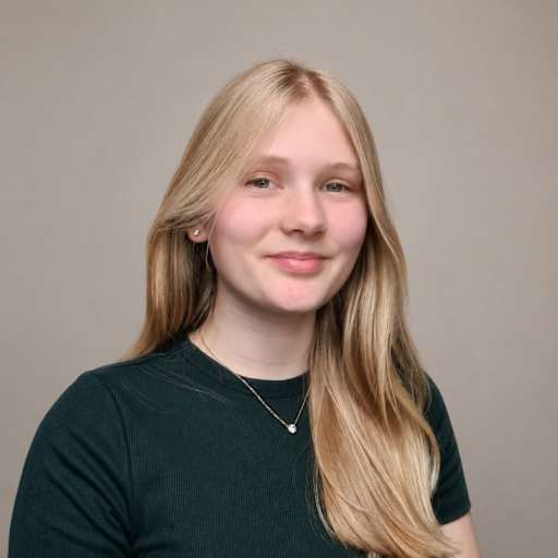 Profile image for pet sitter Evelin