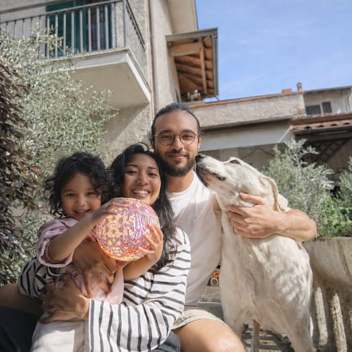 Profile image for pet sitters Alessandro & Shiery Lou Marie
