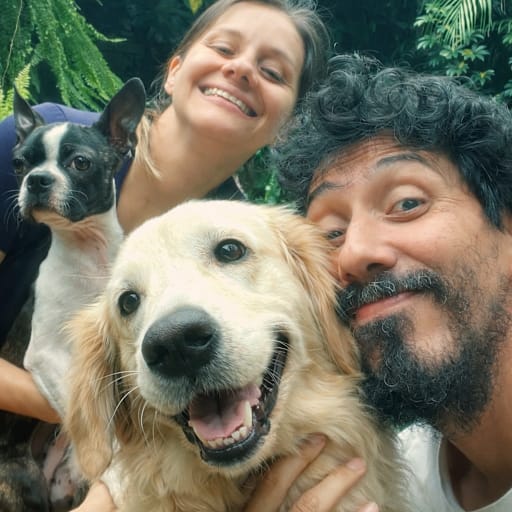Profile image for pet sitters daniel & Adriana Del Pilar