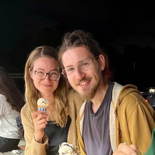 Profile image for pet sitters Douglas & Annelise