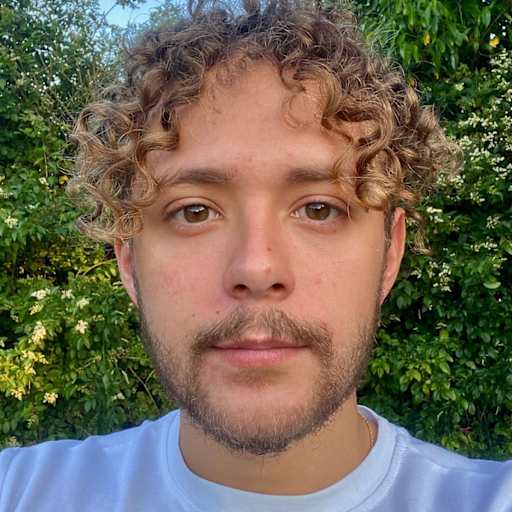 Profile image for pet sitters Loris & Salomé