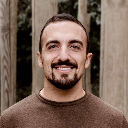 Profile image for pet sitter Enrique