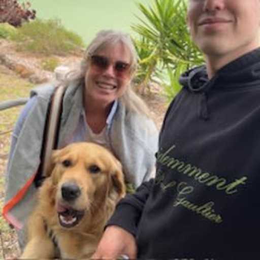 Profile image for pet sitter Alison