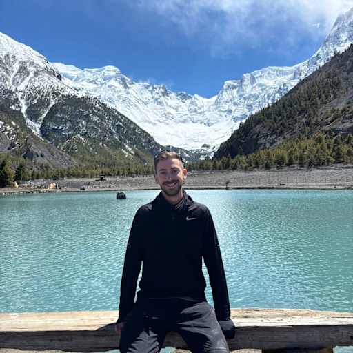 Profile image for pet sitter Gilad
