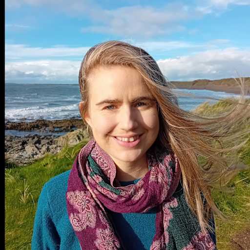 Profile image for pet sitter Zoe