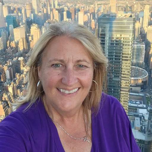 Profile image for pet sitter Linda