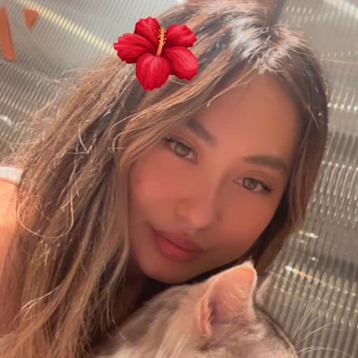 Profile image for pet sitter Sarah