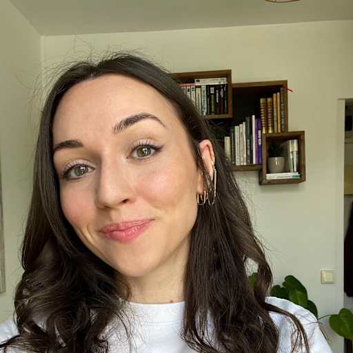 Profile image for pet sitter Morgane