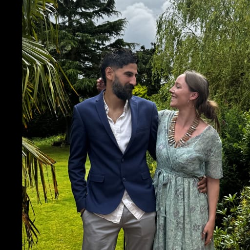 Profile image for pet sitters Sina & Julie