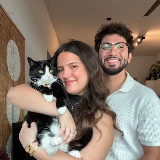 Profile image for pet sitters Bailee & Andrew