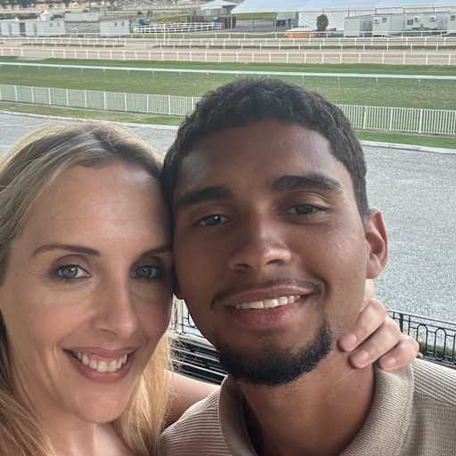 Profile image for pet sitters Grace & Breno