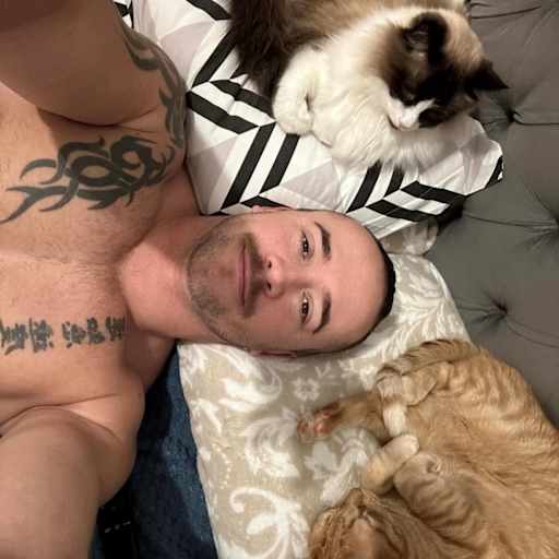 Profile image for pet sitter esequiel