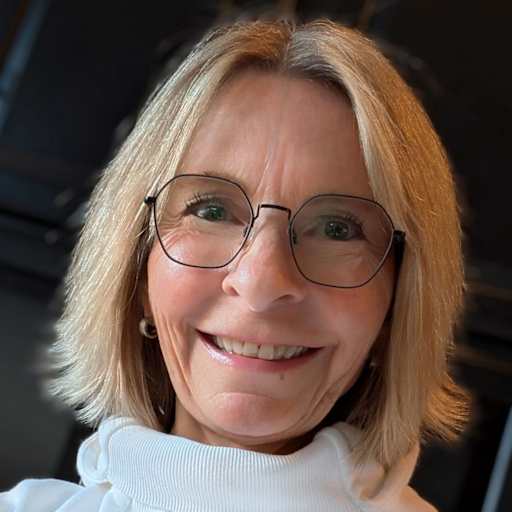 Profile image for pet sitter Magen