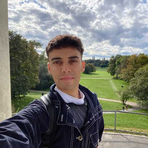 Profile image for pet sitter Arturo