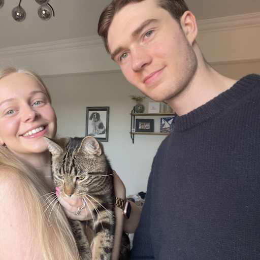 Profile image for pet sitters Madeleine & Fionnlagh