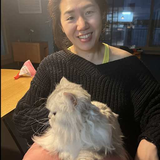 Profile image for pet sitter mihee