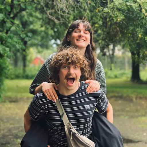 Profile image for pet sitters Nina & Matty