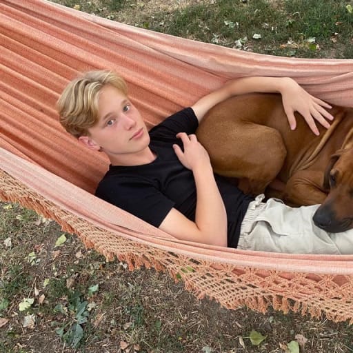 Profile image for pet sitter Jurn