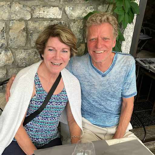 Profile image for pet sitters Liz & Phillip