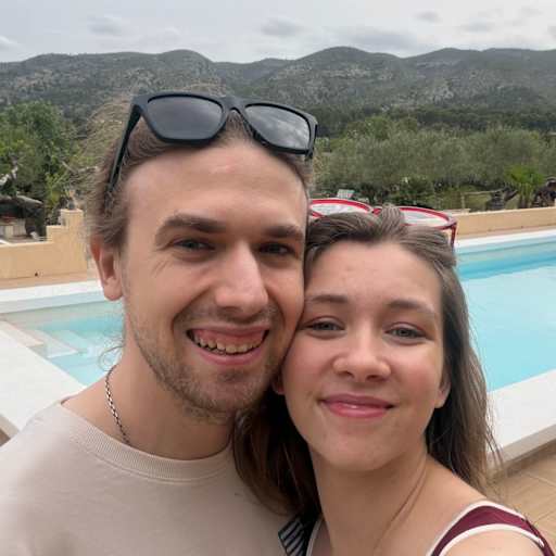 Profile image for pet sitters Aleksandr & Viktoriia
