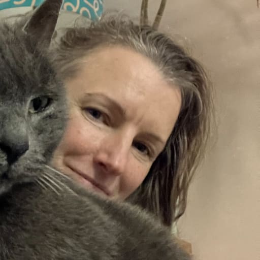 Profile image for pet sitter colleen