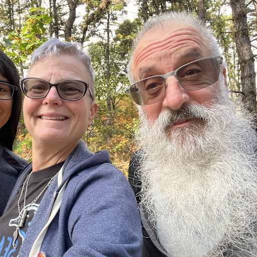 Profile image for pet sitters Amanda & Artie