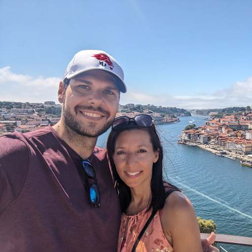 Profile image for pet sitters Cristina & Daniel