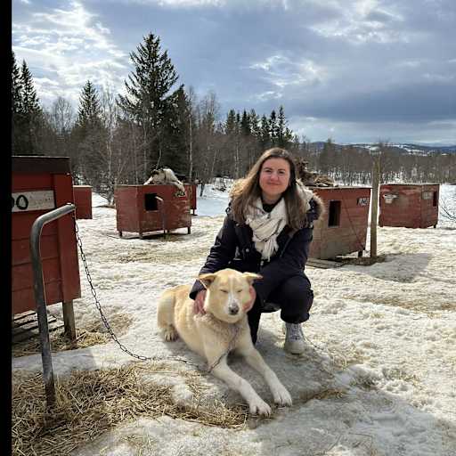 Profile image for pet sitter Melanie