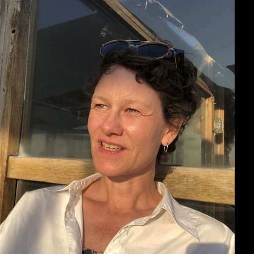 Profile image for pet sitter sylvie